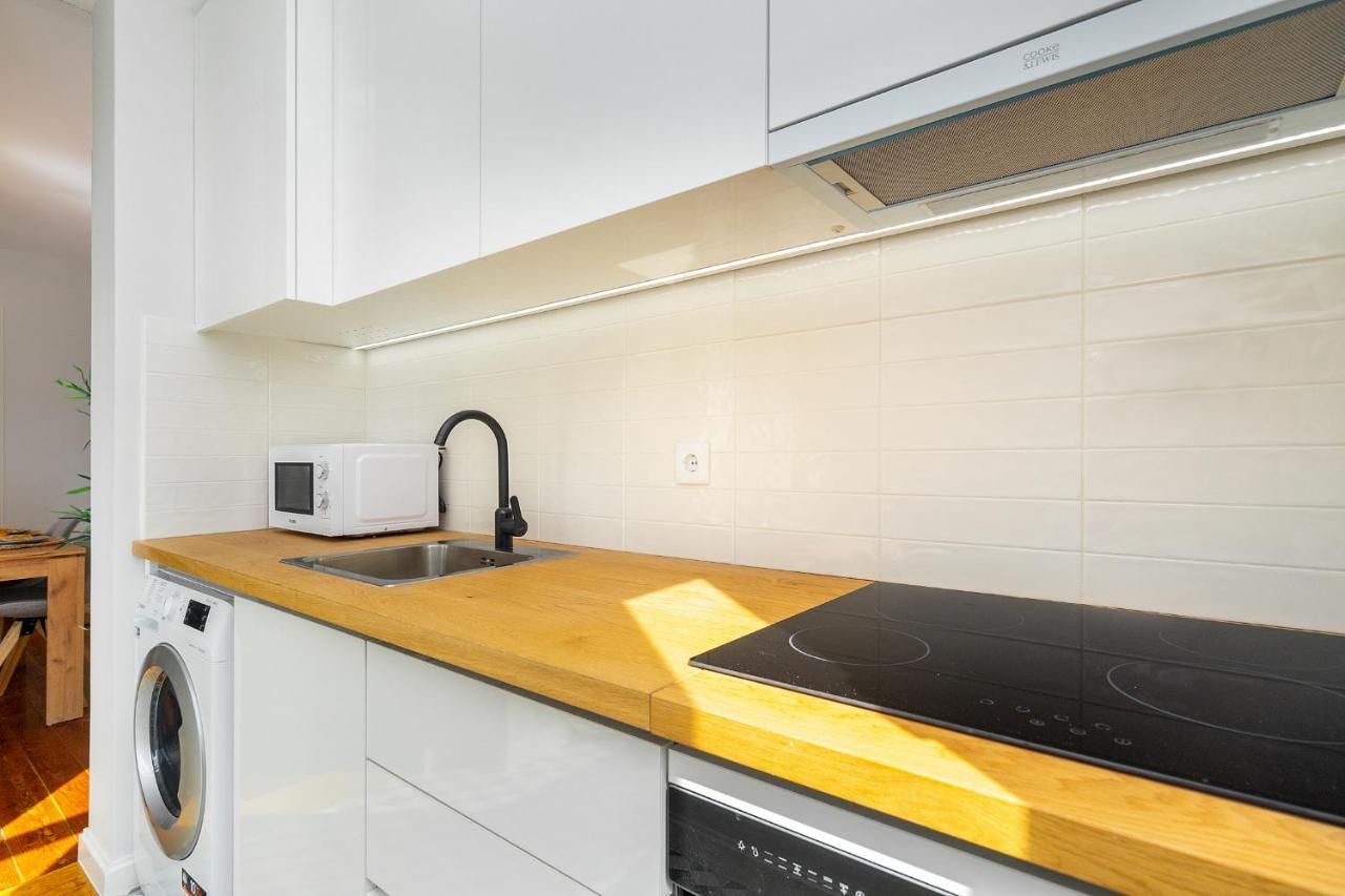 Whome Formosa #2 - Central 2-Bed In Prime Location Perfect To Explore بورتو المظهر الخارجي الصورة